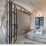Loft Astoria *