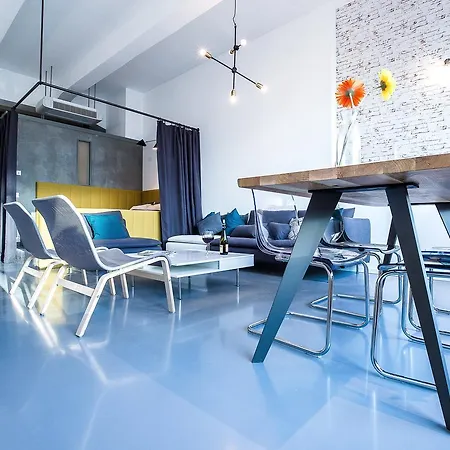 Loft Astoria Apartment *